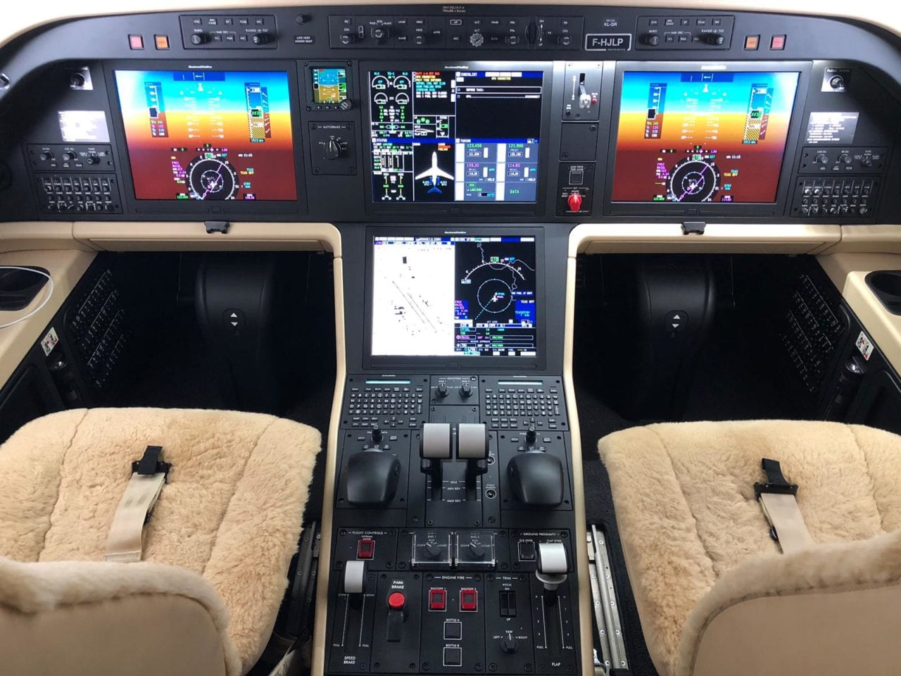 Embraer представил полнопилотажный тренажер Praetor