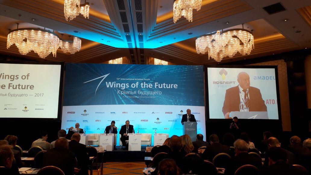 В Москве завершился 15-й международный авиационный форум "Крылья будущего"