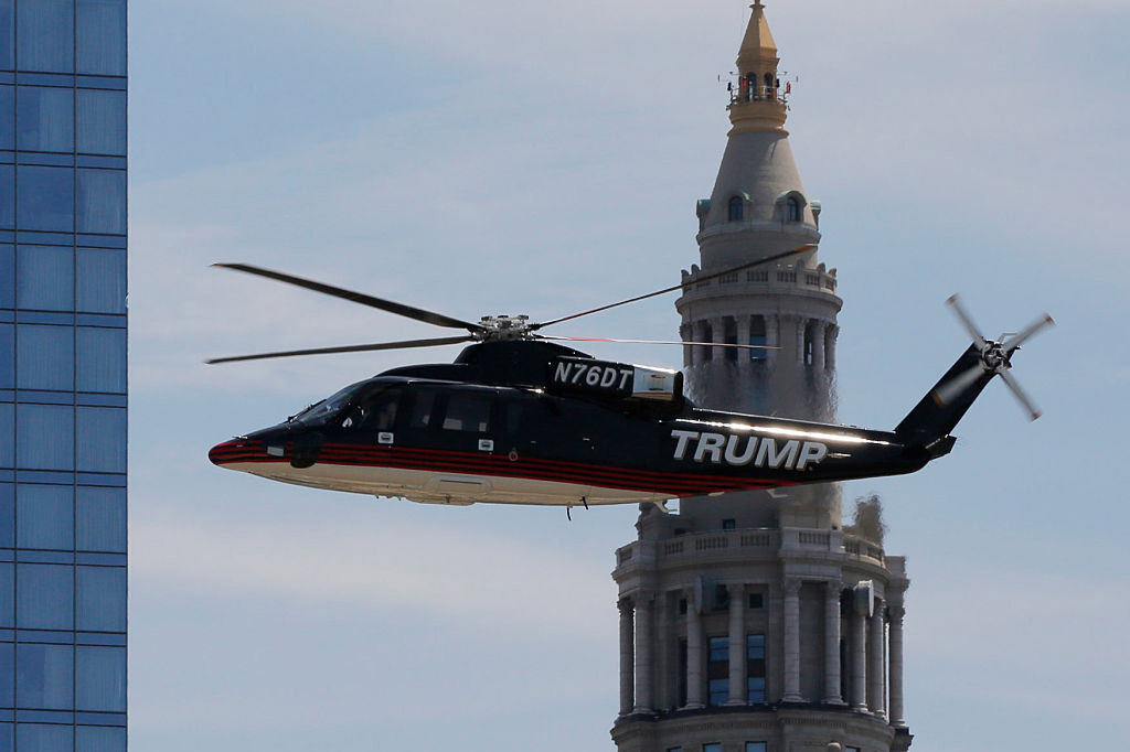 Вертолет американского президента появился в продаже
